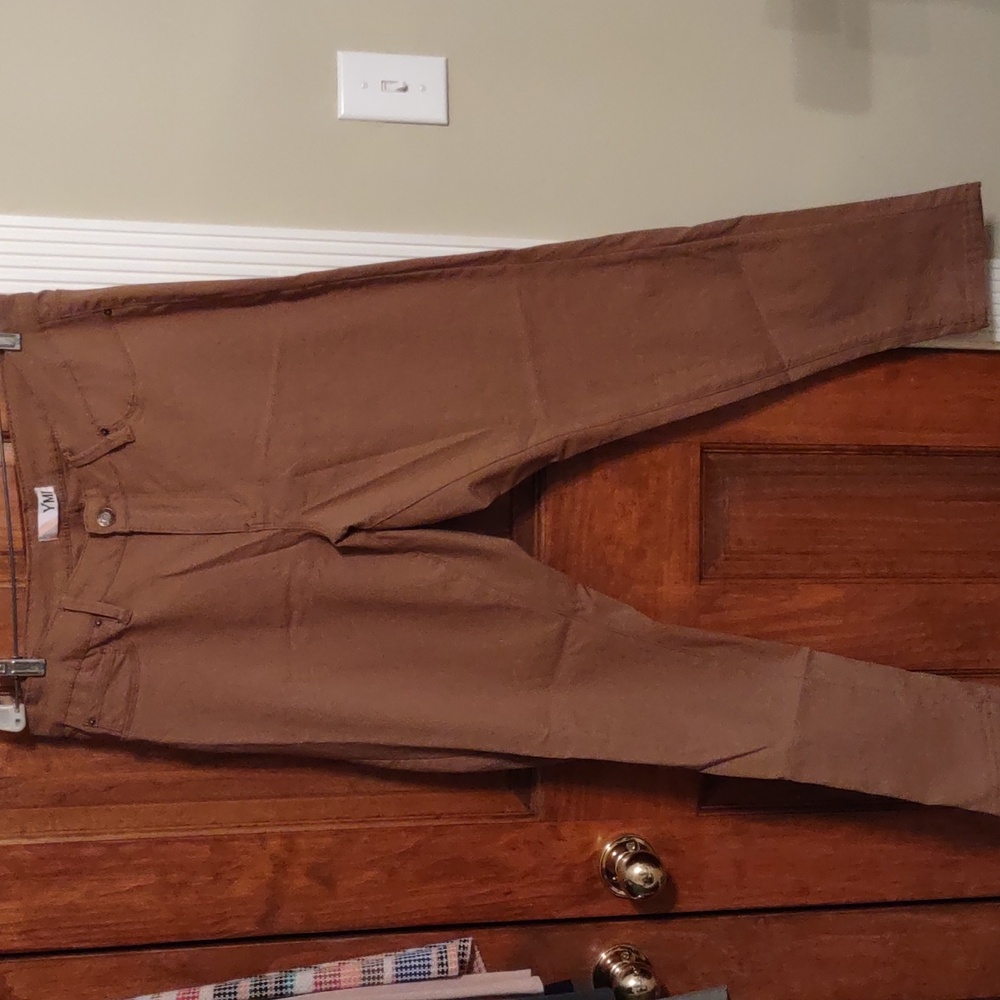Women's YMI hyper stretch pants in EUC